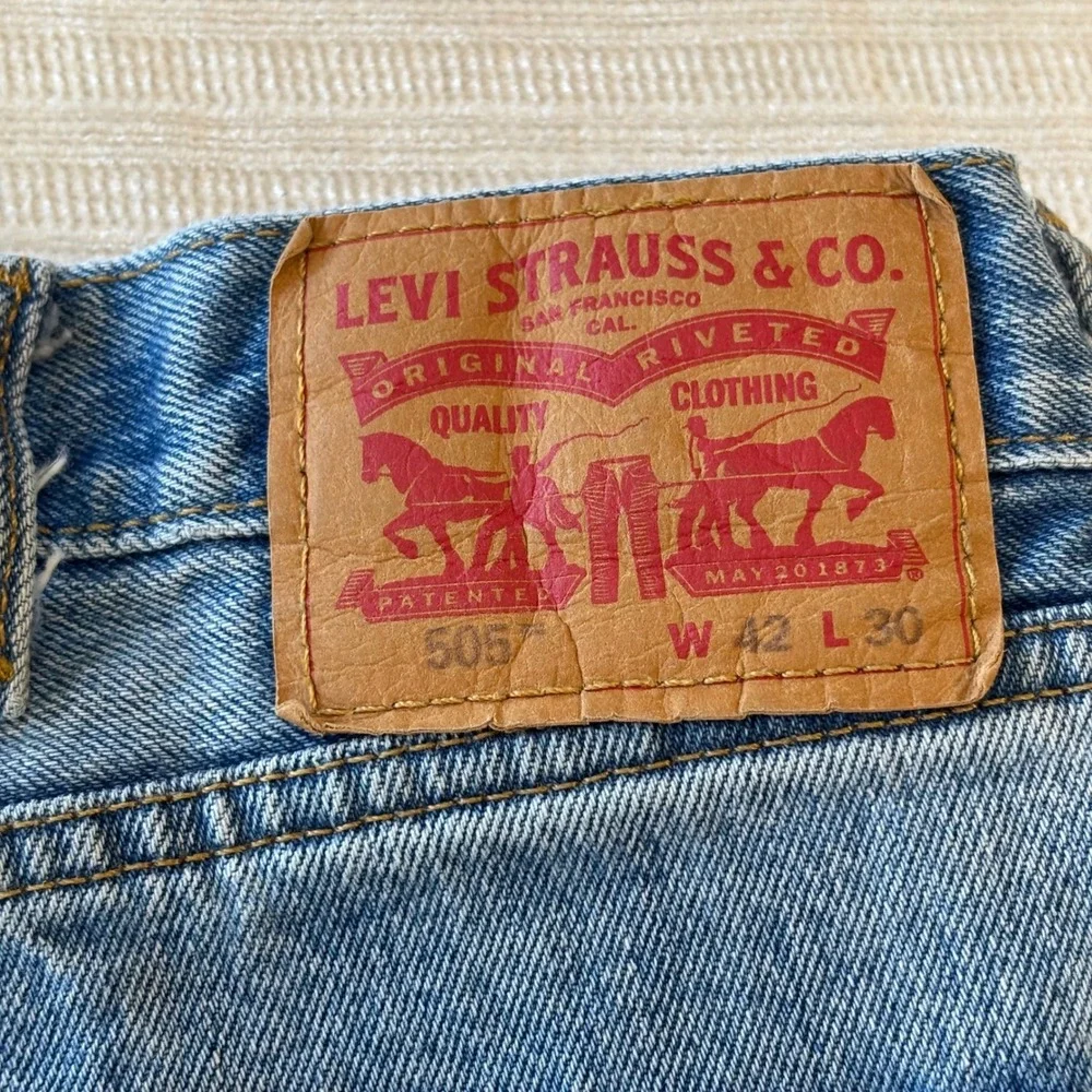 Levis 505 Regular Fit Straight Leg Blue Denim Jeans Mens 42x30 00505-4834